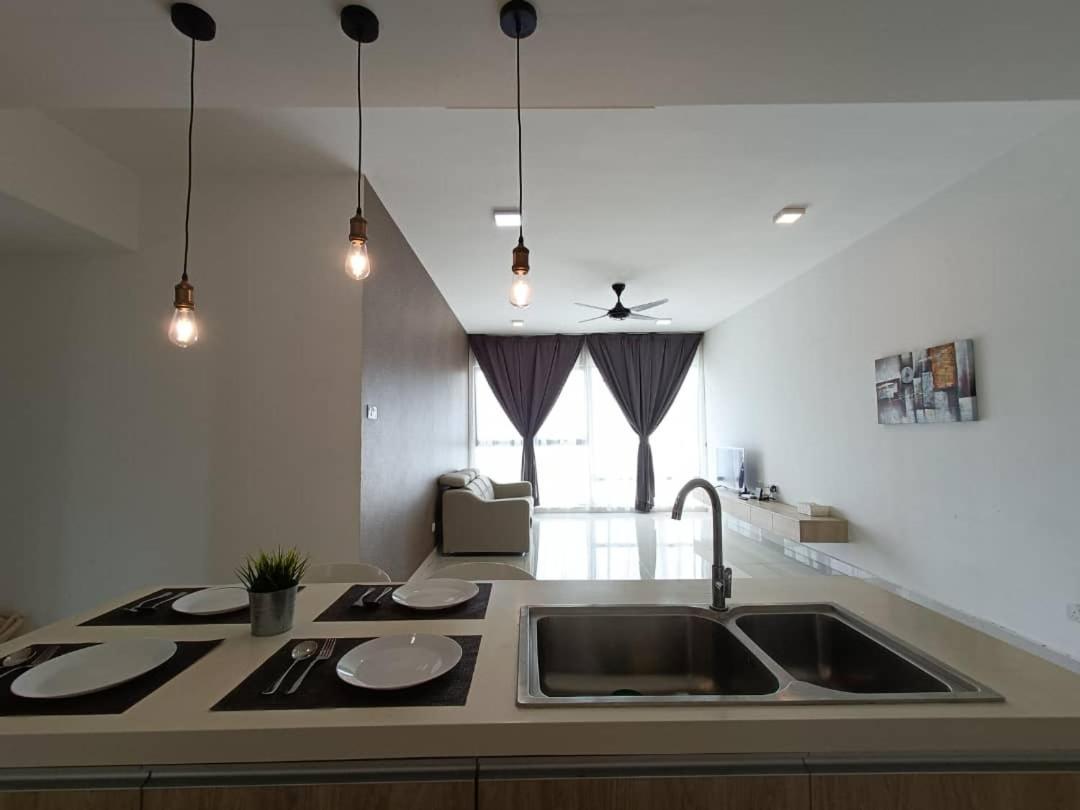 Southkey Mosaic By Antlerzone Apartment Johor Bahru Bagian luar foto